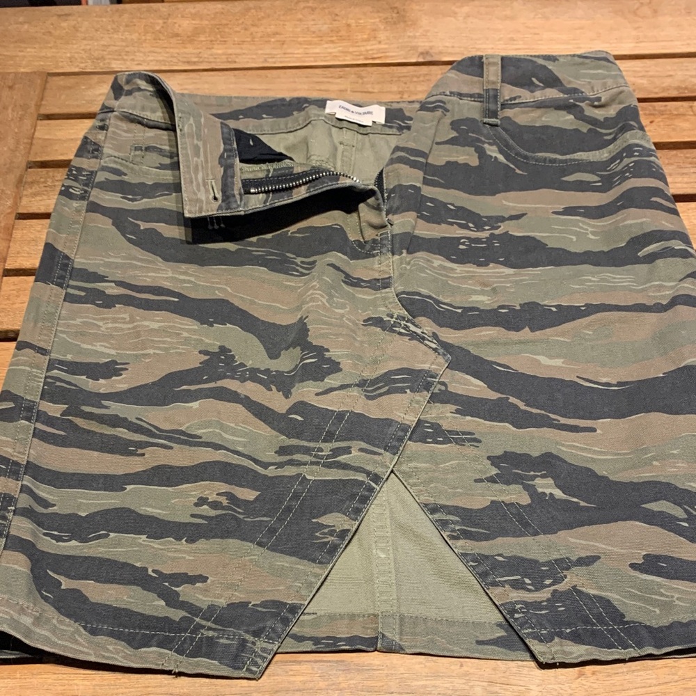 EUC Zadig & Voltaire Camouflage Camo Festival Mini Skirt Women’s size 38/Medium